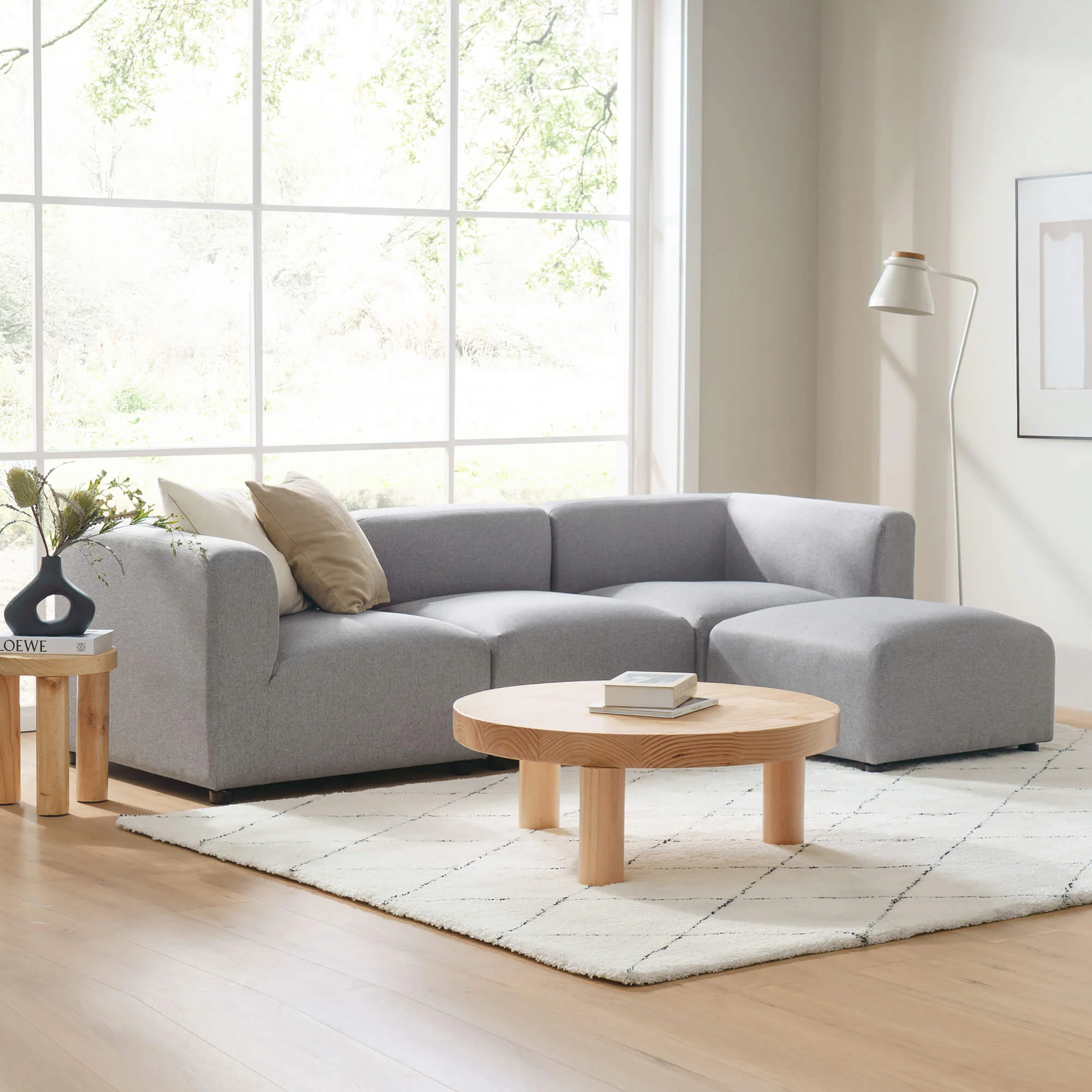 Luca Reversible Chaise Sectional Sofa - Image 13
